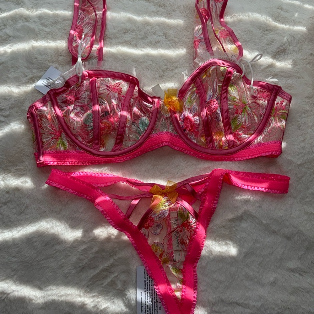 Bright gorgeous lingerie set.